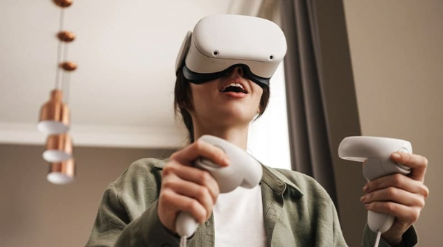 Key: VR: Virtual Reality   OQ2: Oculus Quest 2