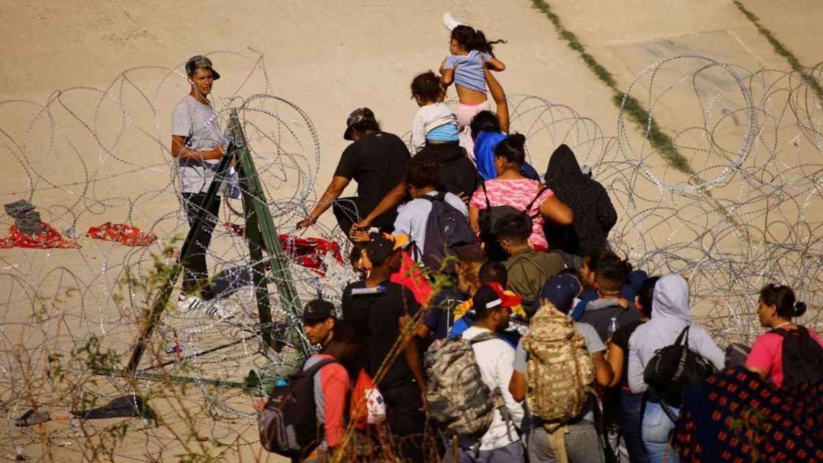 Many+barriers+have+been+placed+at+the+southern+Texas+border+in+attempts+to+block+migrants+from+coming+in.++The+newest+one%3A+SB4.+%28photo+courtesy+of+CNN%29